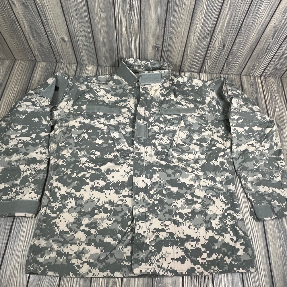 DJ‎ Manufacturing Corp Army Combat Uniform Men Medium Grey Digital Camo Shacket